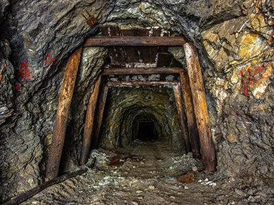 中國黃金集團(tuán)云南鎮(zhèn)沅金礦尾礦庫在線監(jiān)測系統(tǒng)